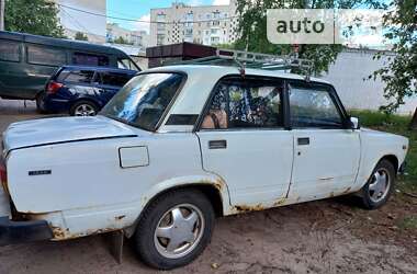 Седан ВАЗ / Lada 2105 1985 в Чернигове