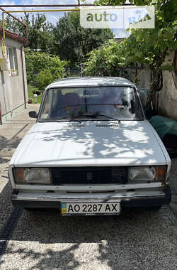 Седан ВАЗ / Lada 2105 1998 в Ужгороде