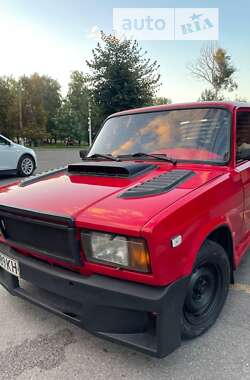 Седан ВАЗ / Lada 2105 1990 в Обухові