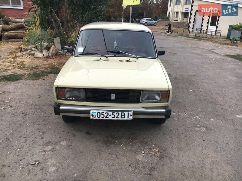Седан ВАЗ / Lada 2105 1988 в Ямполі