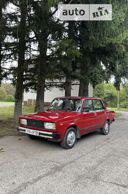 Седан ВАЗ / Lada 2105 1987 в Бурштыне