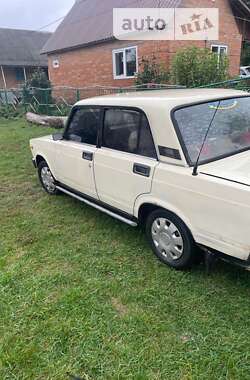 Седан ВАЗ / Lada 2105 1992 в Хмельницком