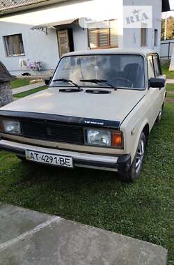 Седан ВАЗ / Lada 2105 1988 в Снятине