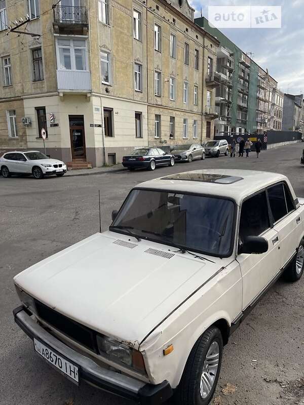 Седан ВАЗ / Lada 2105 1995 в Львове