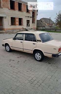 Седан ВАЗ / Lada 2105 1996 в Ильинцах