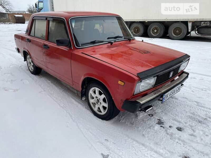 Седан ВАЗ / Lada 2105 1988 в Изяславе