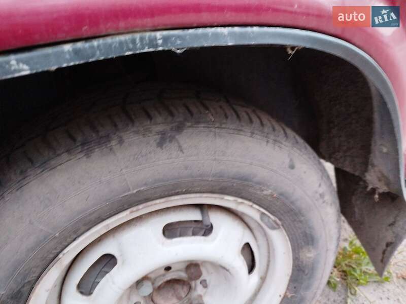 Седан ВАЗ / Lada 2105 1983 в Днепре