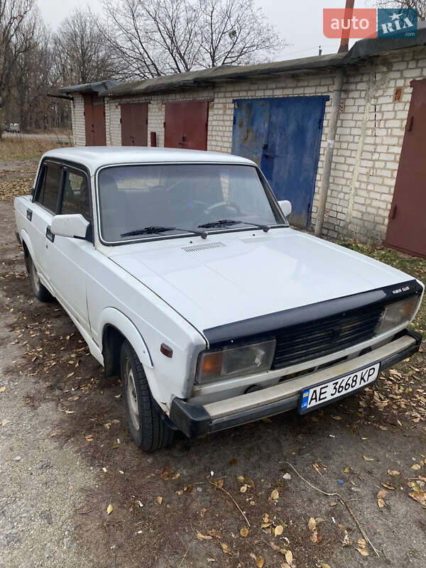 Седан ВАЗ / Lada 2105 1990 в Днепре