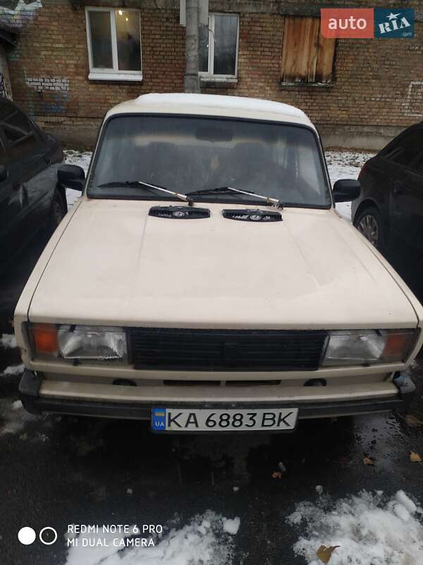 Седан ВАЗ / Lada 2105 1988 в Києві
