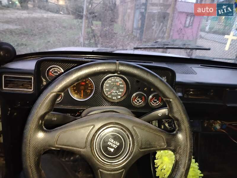 Седан ВАЗ / Lada 2105 1991 в Одессе