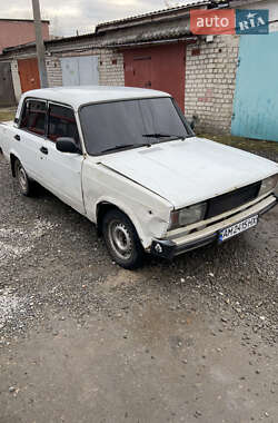 Седан ВАЗ / Lada 2105 1990 в Житомире