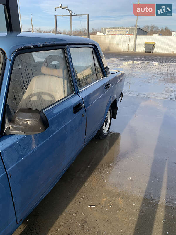 Седан ВАЗ / Lada 2105 1992 в Одессе