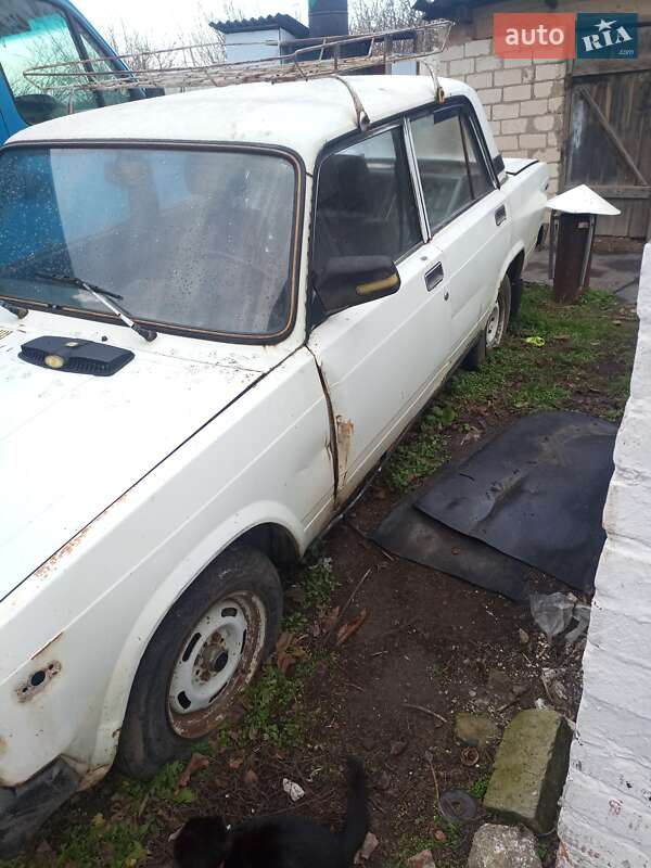 Седан ВАЗ / Lada 2105 1995 в Томаківці