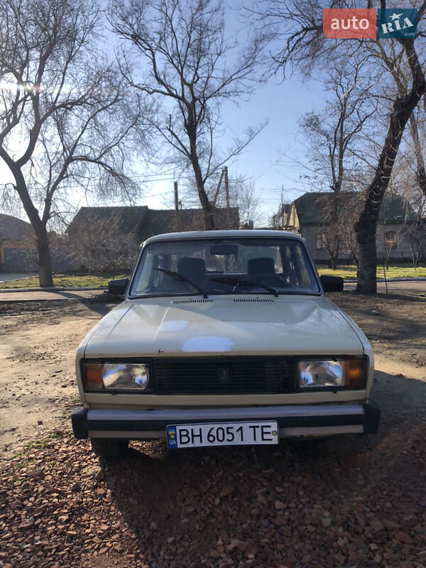 Седан ВАЗ / Lada 2105 1985 в Болграде