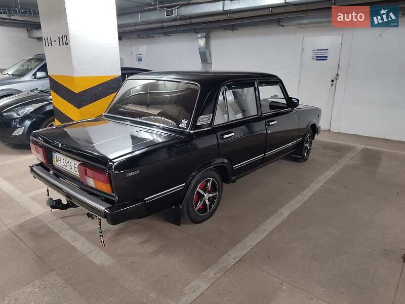 Седан ВАЗ / Lada 2105 1992 в Полтаве