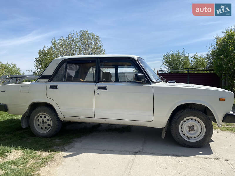 Седан ВАЗ / Lada 2105 1991 в Баранівці