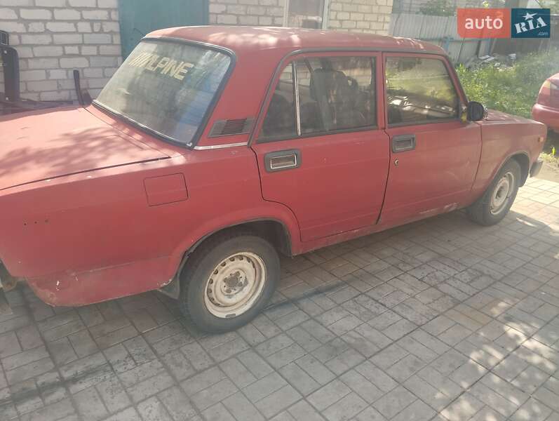 Седан ВАЗ / Lada 2105 1981 в Новомосковську