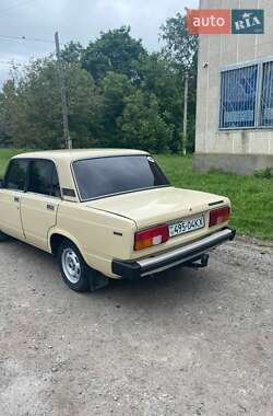 Седан ВАЗ 2105 1988 в Жашкове