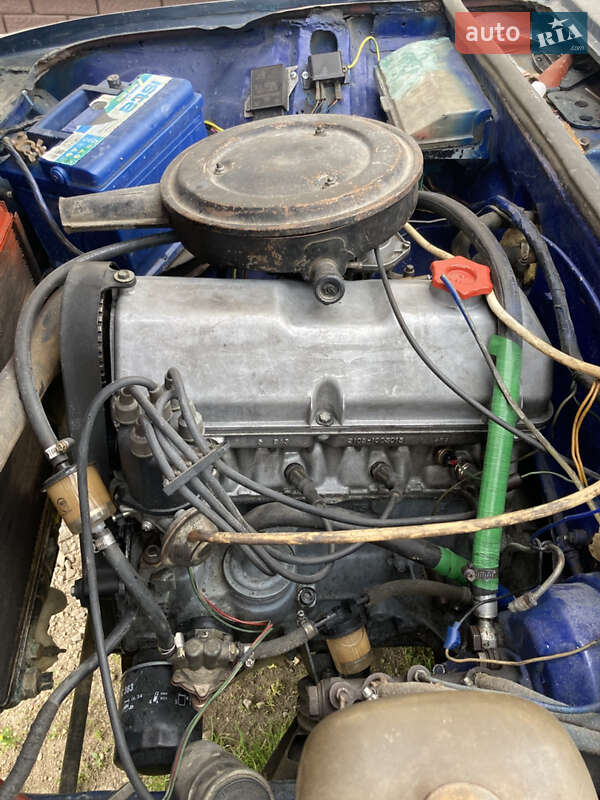 Седан ВАЗ / Lada 2105 1983 в Черновцах