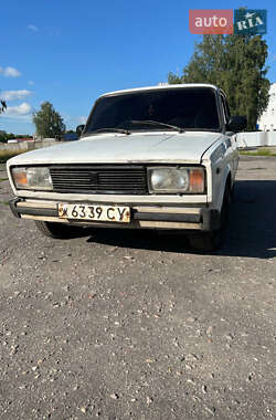 Седан ВАЗ 2105 1990 в Сумах