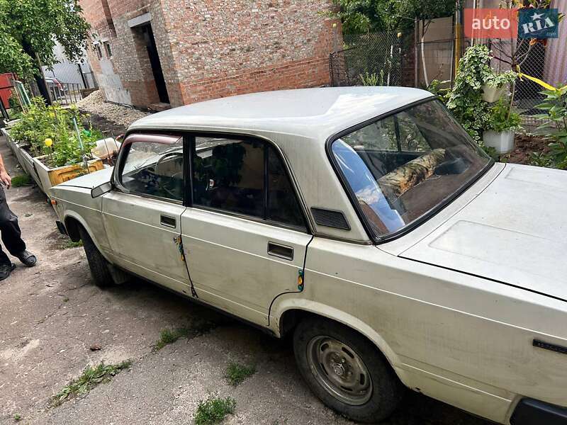 Седан ВАЗ / Lada 2105 1982 в Тернополе