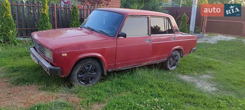 Седан ВАЗ / Lada 2105 1994 в Львові