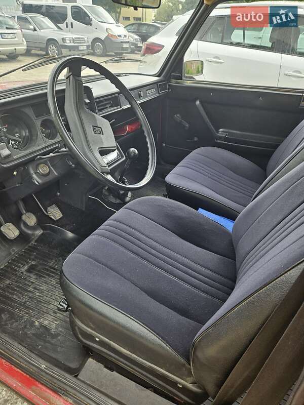 Седан ВАЗ / Lada 2105 1993 в Вараше