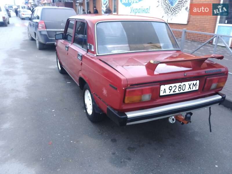 Седан ВАЗ / Lada 2105 1983 в Полонному