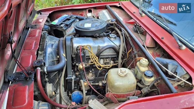 Седан ВАЗ / Lada 2105 1990 в Миргороді