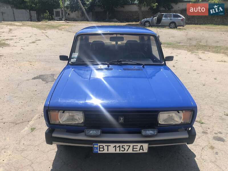 Седан ВАЗ / Lada 2105 1999 в Херсоні