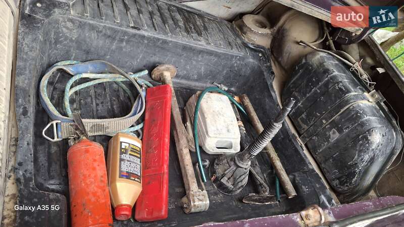 Седан ВАЗ / Lada 2105 1996 в Черновцах фото 2 Седан ВАЗ / Lada 2105 1996 в Черновцах