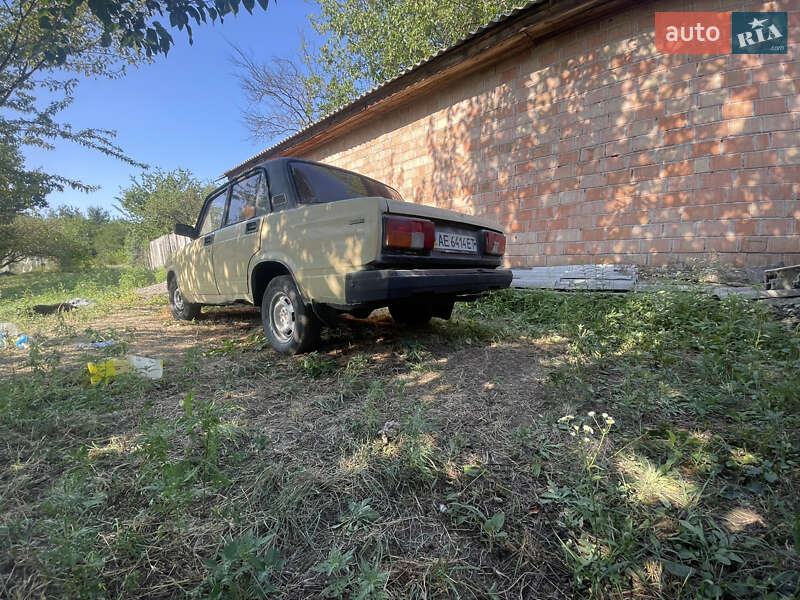 Седан ВАЗ / Lada 2105 1984 в Днепре фото 5 Седан ВАЗ / Lada 2105 1984 в Днепре