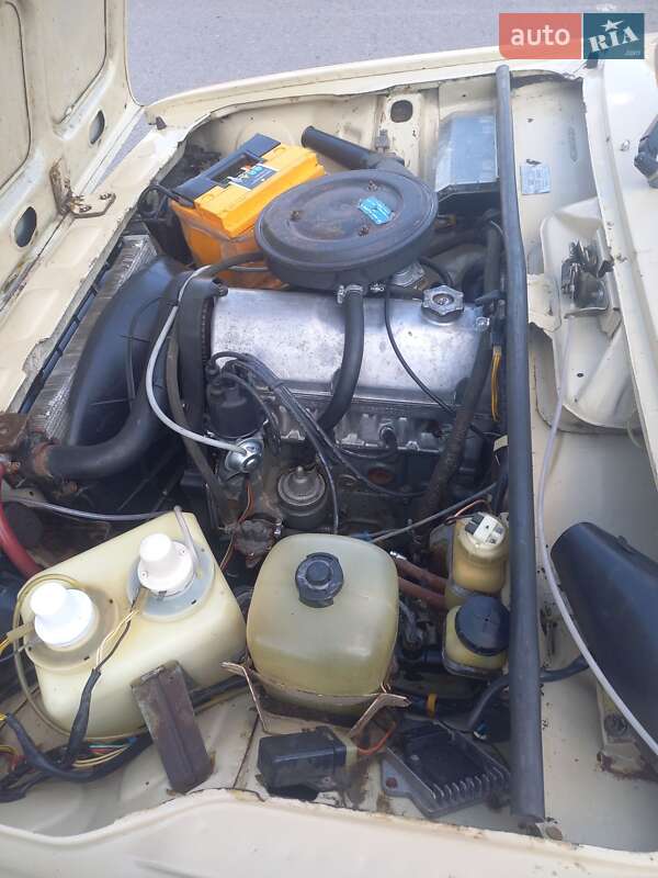 Седан ВАЗ / Lada 2105 1987 в Харькове