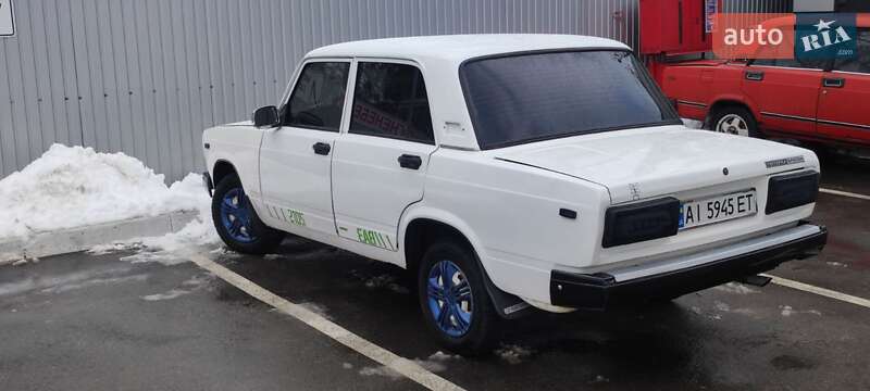 Седан ВАЗ / Lada 2105 1994 в Броварах