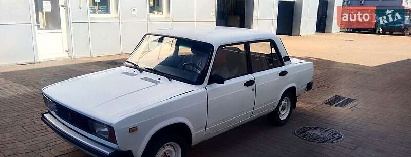 Седан ВАЗ / Lada 2105 1987 в Броварах фото 3 Седан ВАЗ / Lada 2105 1987 в Броварах