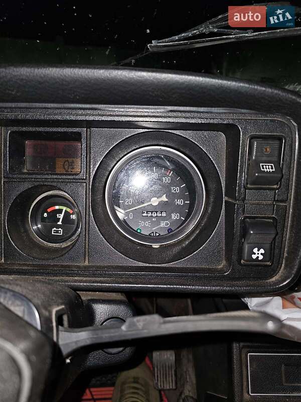 Седан ВАЗ / Lada 2105 1983 в Днепре