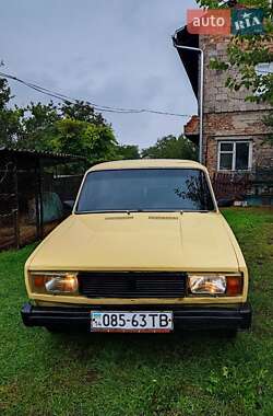 Седан ВАЗ 2105 1983 в Жовкві