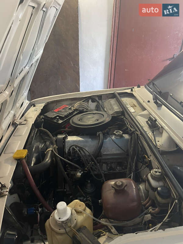 Седан ВАЗ / Lada 2105 1990 в Черкассах