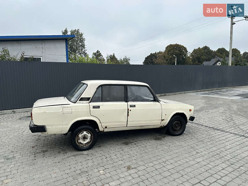 Седан ВАЗ / Lada 2105 1989 в Дублянах