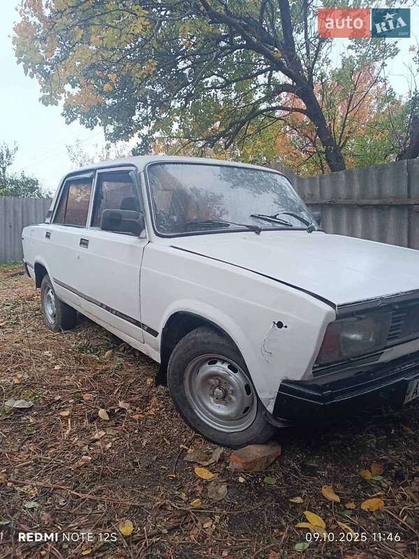 Седан ВАЗ / Lada 2105 1986 в Балаклее