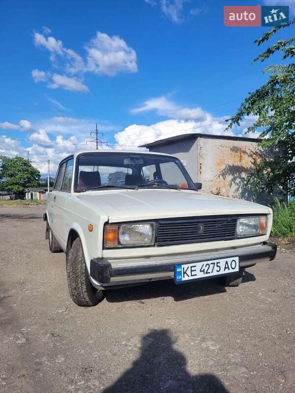 Седан ВАЗ / Lada 2105 1984 в Каменском фото 8 Седан ВАЗ / Lada 2105 1984 в Каменском