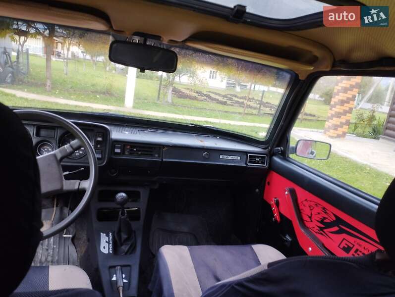 Седан ВАЗ / Lada 2105 1992 в Верховині