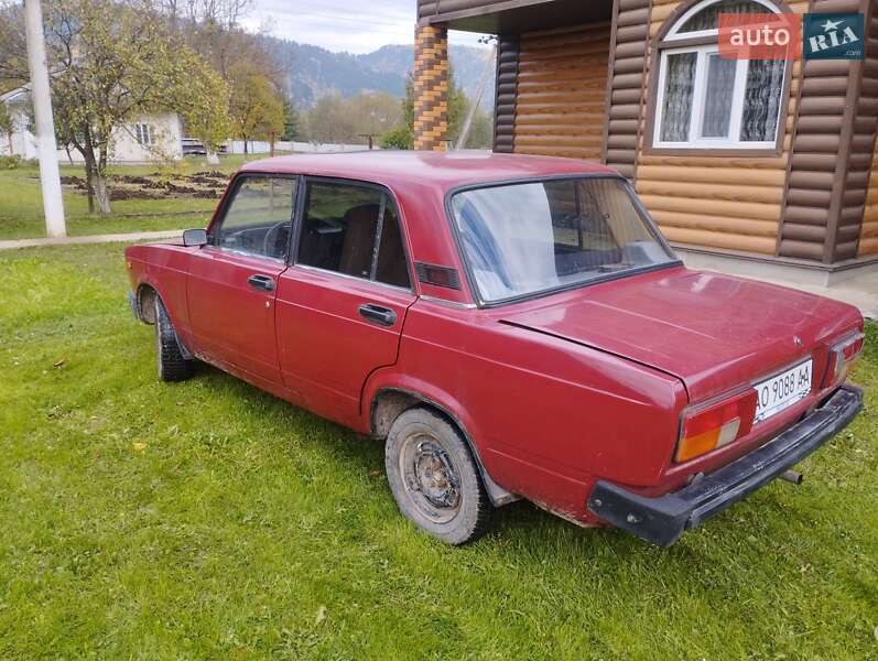 Седан ВАЗ / Lada 2105 1992 в Верховині