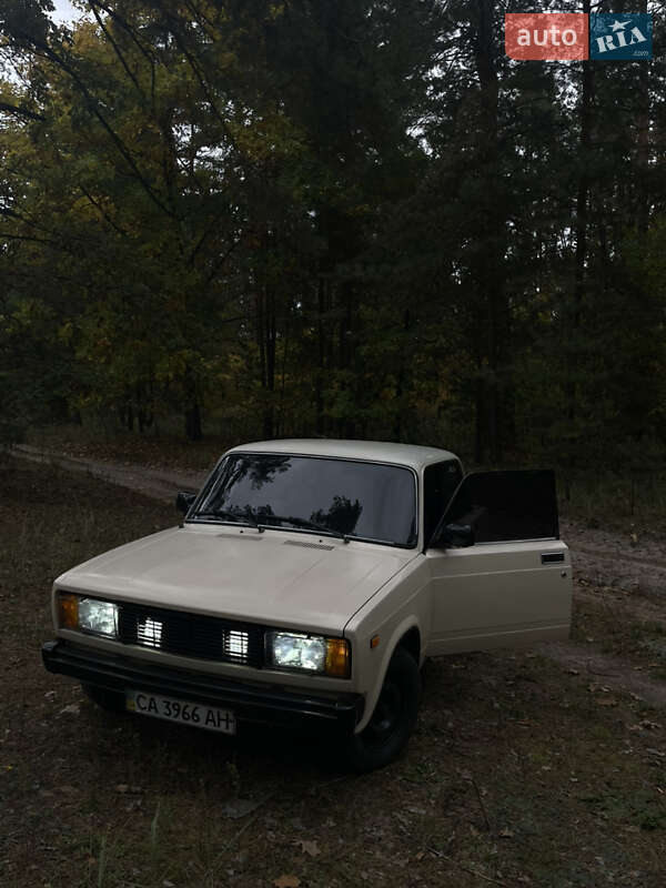 Седан ВАЗ / Lada 2105 1990 в Черкассах
