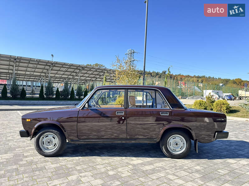 Седан ВАЗ / Lada 2105 1986 в Львове фото 9 Седан ВАЗ / Lada 2105 1986 в Львове