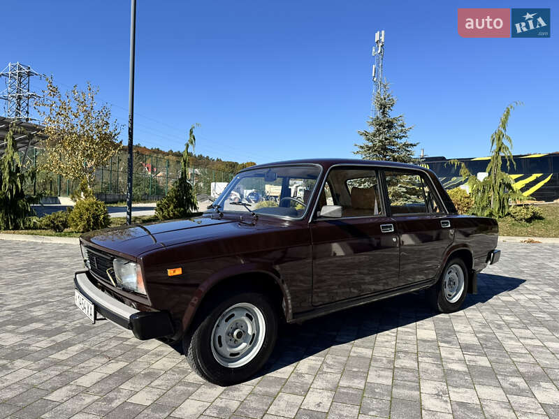 Седан ВАЗ / Lada 2105 1986 в Львове фото 8 Седан ВАЗ / Lada 2105 1986 в Львове
