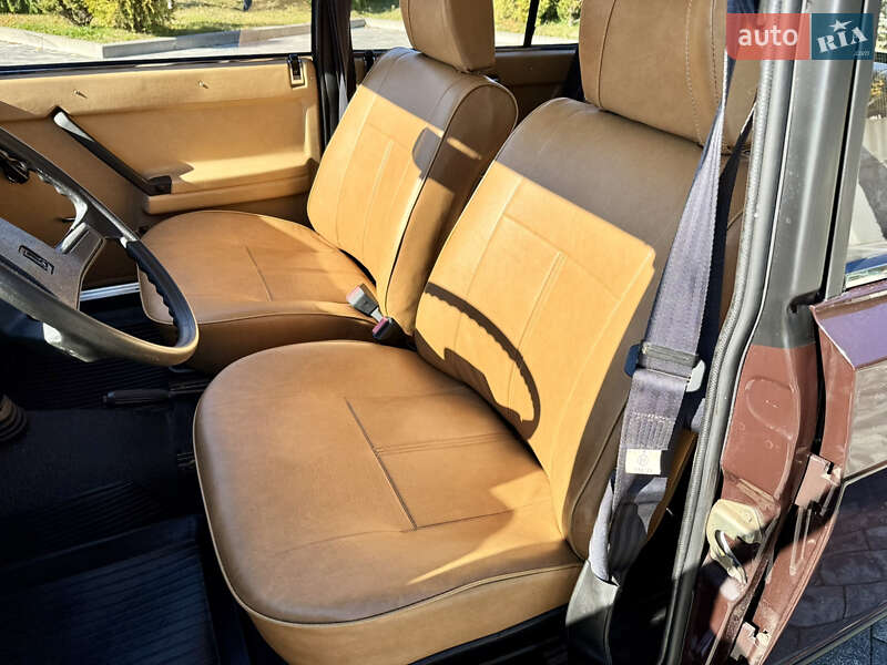 Седан ВАЗ / Lada 2105 1986 в Львове фото 33 Седан ВАЗ / Lada 2105 1986 в Львове