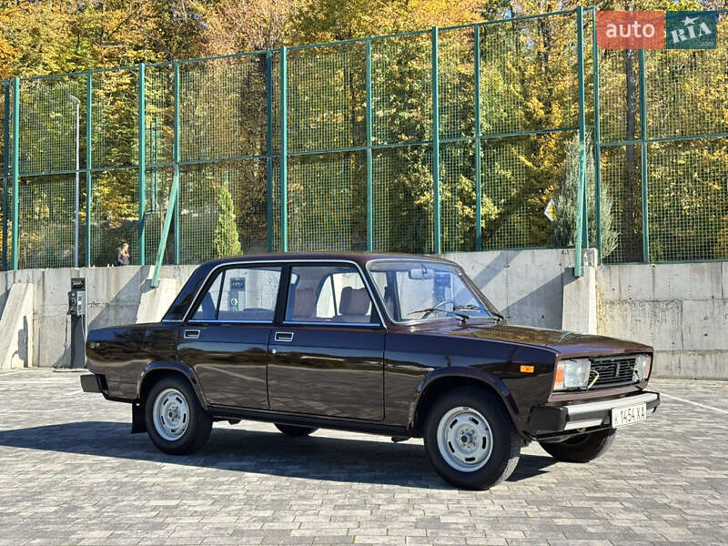 Седан ВАЗ / Lada 2105 1986 в Львове фото 130 Седан ВАЗ / Lada 2105 1986 в Львове