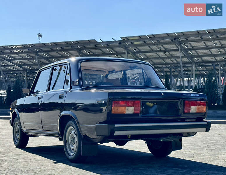 Седан ВАЗ / Lada 2105 1986 в Львове фото 152 Седан ВАЗ / Lada 2105 1986 в Львове
