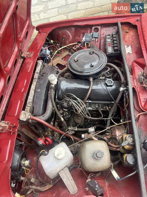 Седан ВАЗ / Lada 2105 1982 в Барвенкове фото 4 Седан ВАЗ / Lada 2105 1982 в Барвенкове